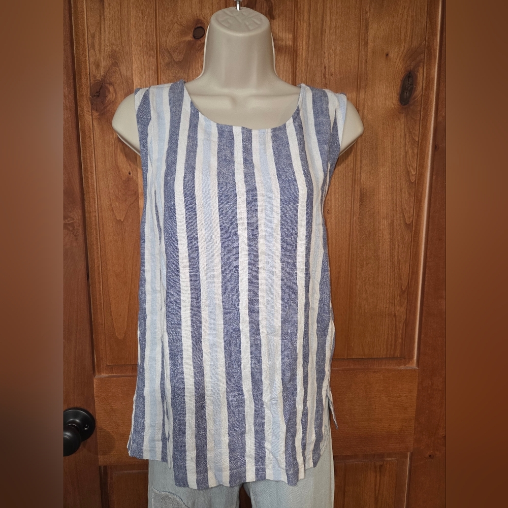 CHARLIE B Blue and White Striped Linen Rich Tank‎ Top
